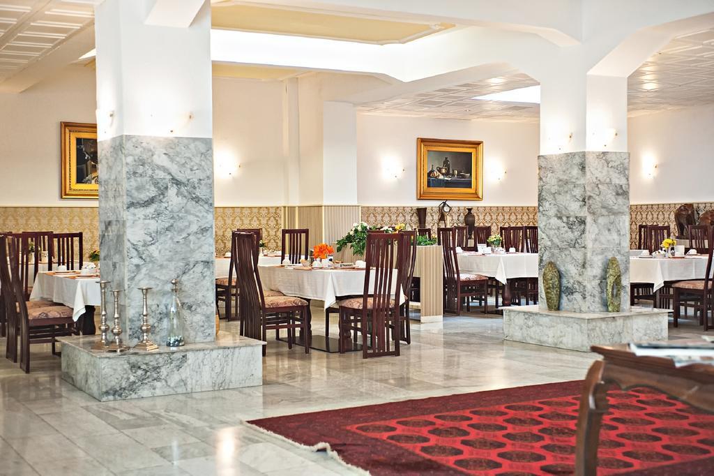Ravel International Hotel Offenbach am Main Exterior photo